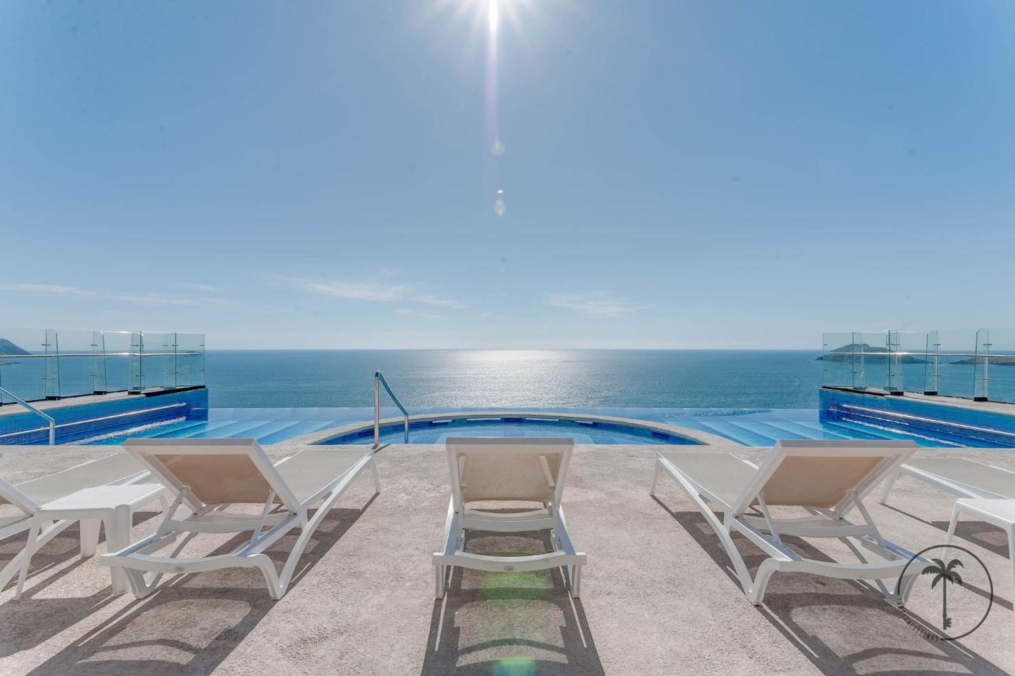 Terraza Con Vista Al Mar Y A Atardeceres Apartment Mazatlan Exterior photo